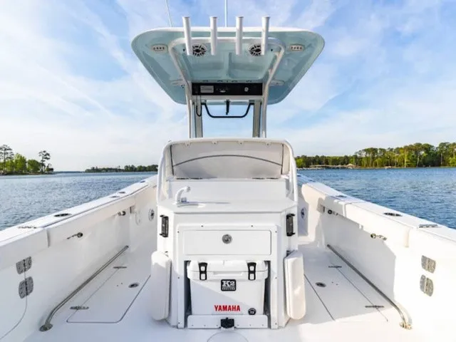Slide: The Image of Sea Hunt Ultra 275SE 2027 - 11