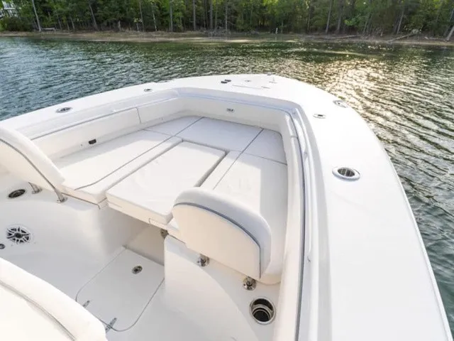 Slide: The Image of Sea Hunt Ultra 275SE 2027 - 6