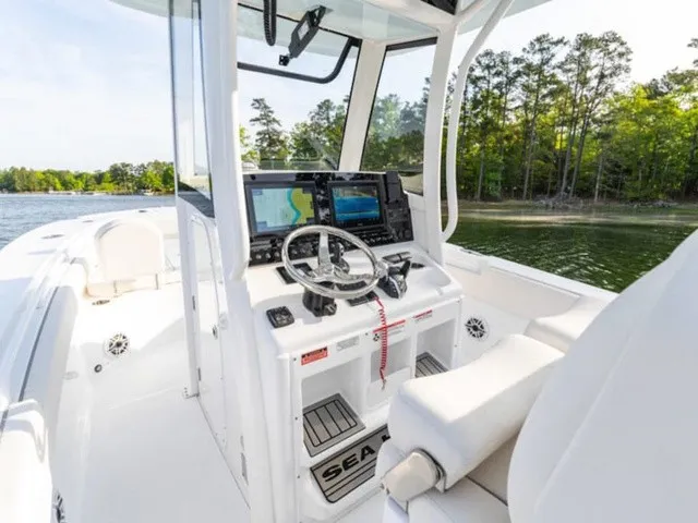 Slide: The Image of Sea Hunt Ultra 275SE 2027 - 14