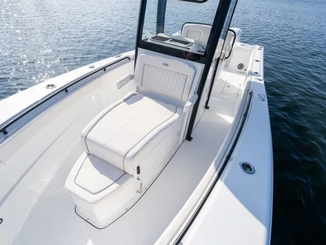 Slide: The Image of Sea Hunt Gamefish 27 Coffin Box 2026 - 15