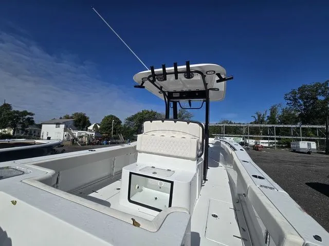 Slide: The Image of Sea Hunt Gamefish 27 Coffin Box 2026 - 5