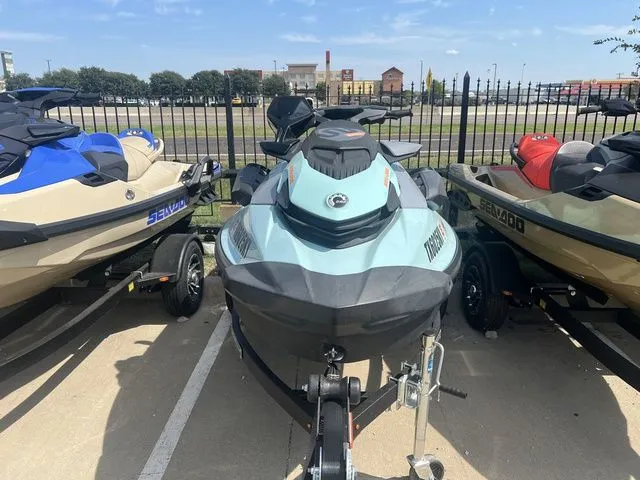 Slide: The Image of Sea-Doo Wake 170 2024 - 1