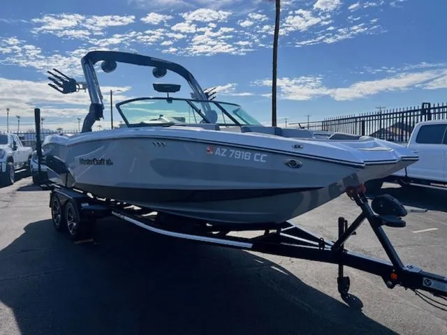 Slide: The Image of MasterCraft NXT24 2022 - 4