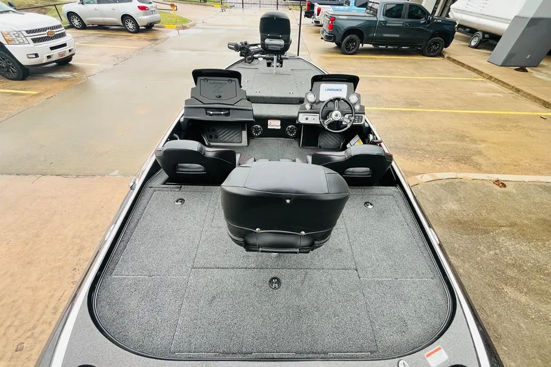 Slide: The Image of 2021 Nitro Z19 Pro boat interior with steering console and seating. - 11
