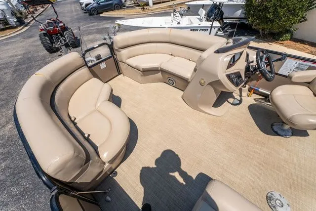 Slide: The Image of South Bay 224FCR 2.75 2019 - 11