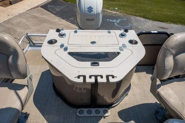 Slide: The Image of South Bay 224FCR 2.75 2019 - 16