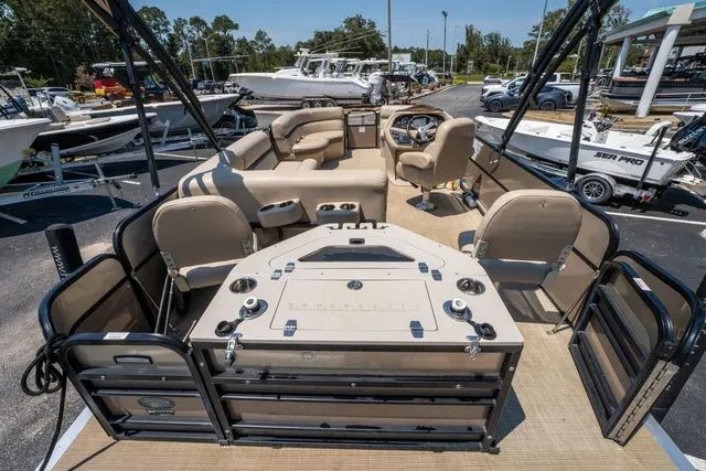 Slide: The Image of South Bay 224FCR 2.75 2019 - 18