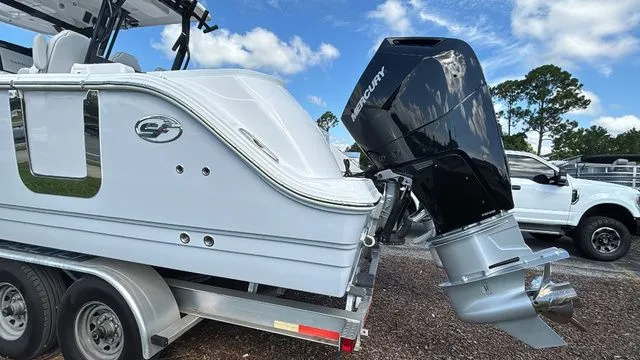 Slide: The Image of Sea Fox 328 Commander 2024 - 6