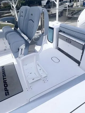 Slide: The Image of Sportsman Open 252 Center Console 2026 - 5