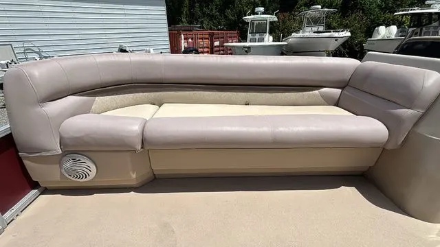 Slide: The Image of Sun Tracker Party Barge 20 DLX 2014 - 3