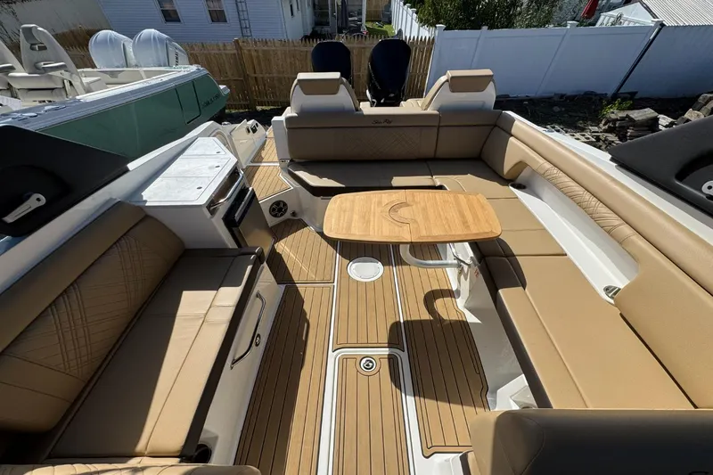 Slide: The Image of Sea Ray SDX 290 Outboard 2026 - 15