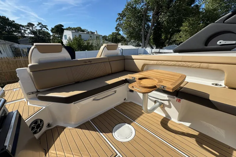 Slide: The Image of Sea Ray SDX 290 Outboard 2026 - 19