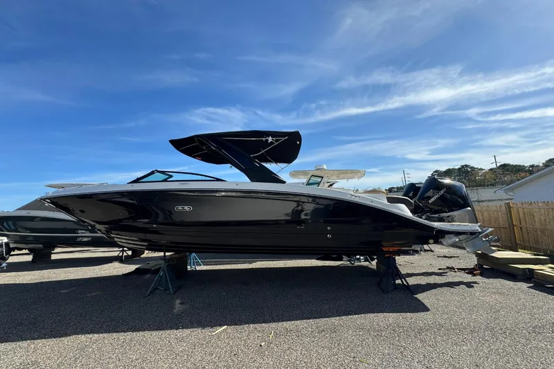 Slide: The Image of Sea Ray SDX 290 Outboard 2026 - 3