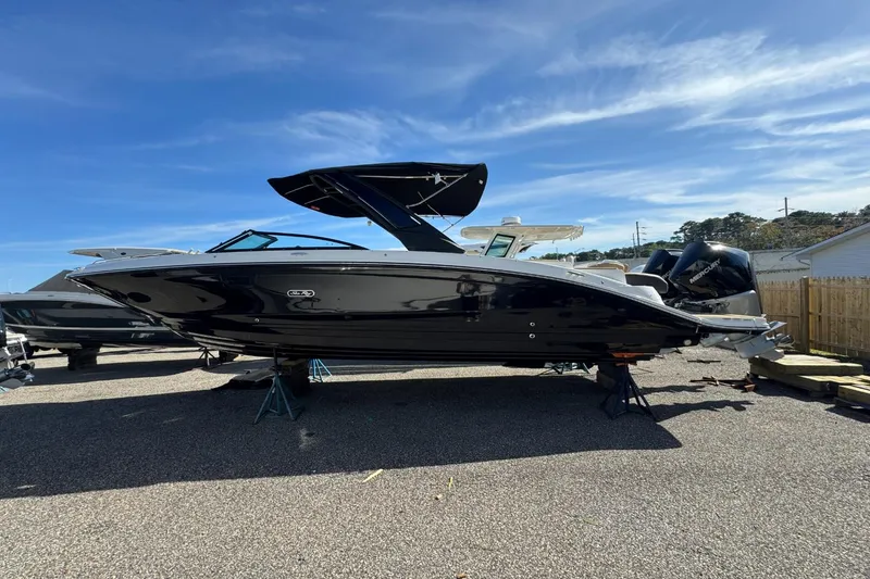 Slide: The Image of Sea Ray SDX 290 Outboard 2026 - 6