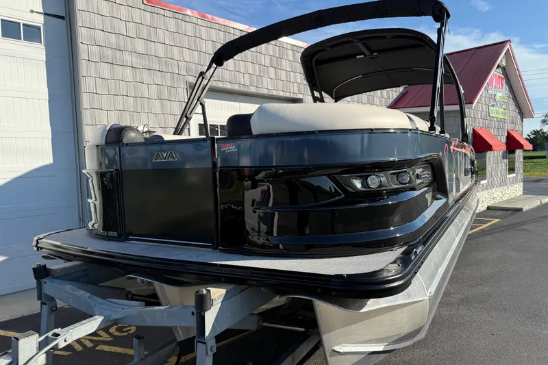 Slide: The Image of 2025 Avalon 2785 Excalibur LTD Tri Toon boat with Mercury 400hp V-10 engine. - 4