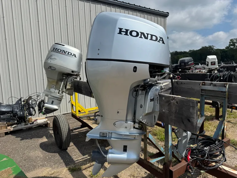 Slide: The Image of Honda BF115D 2016 - 1