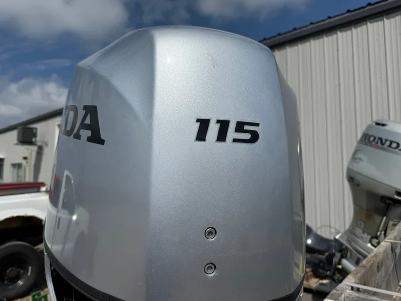 Slide: The Image of Honda BF115D 2016 - 6