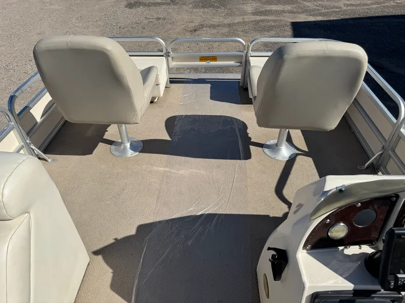 Slide: The Image of Sweetwater 2222 DF Pontoon 2004 - 20