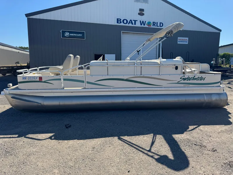 Slide: The Image of Sweetwater 2222 DF Pontoon 2004 - 31