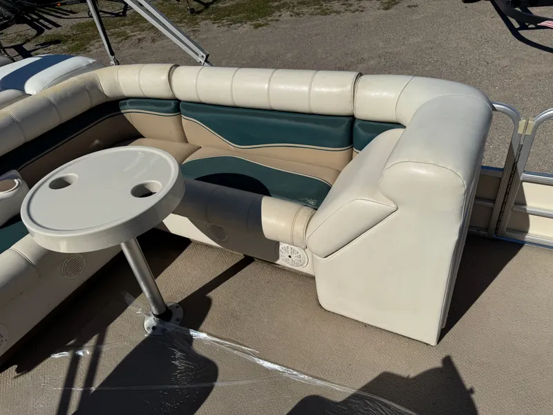 Slide: The Image of Sweetwater 2222 DF Pontoon 2004 - 34