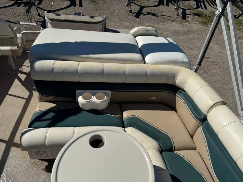 Slide: The Image of Sweetwater 2222 DF Pontoon 2004 - 35