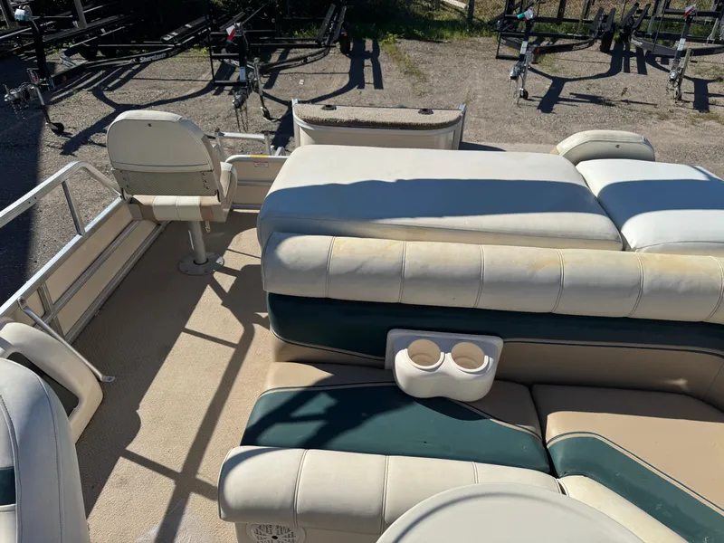 Slide: The Image of Sweetwater 2222 DF Pontoon 2004 - 37