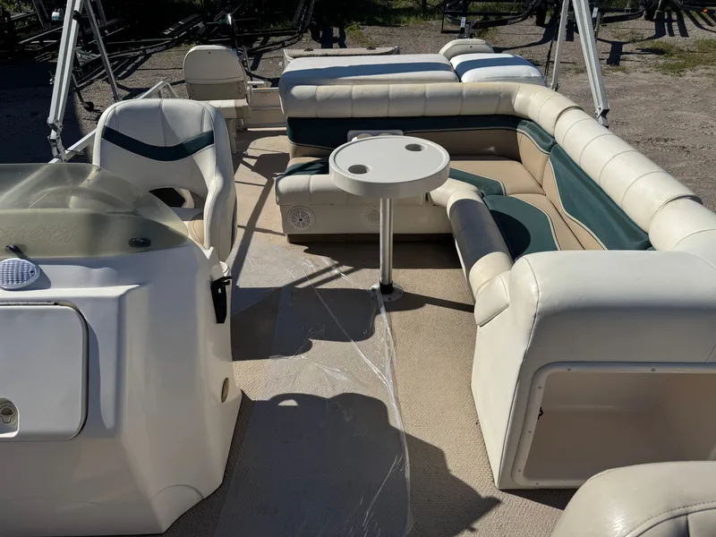 Slide: The Image of Sweetwater 2222 DF Pontoon 2004 - 5