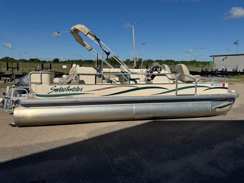 Slide: The Image of Sweetwater 2222 DF Pontoon 2004 - 52