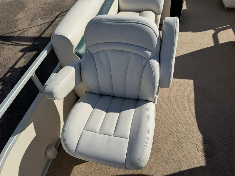 Slide: The Image of Premier 225 SunSation Pontoon 2007 - 13