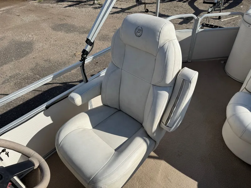 Slide: The Image of Premier 225 SunSation Pontoon 2007 - 24