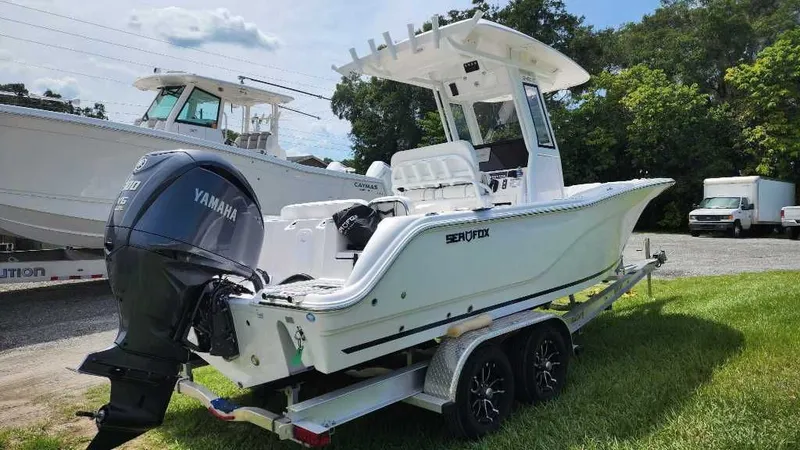 Slide: The Image of Sea Fox 248 Commander 2026 - 13