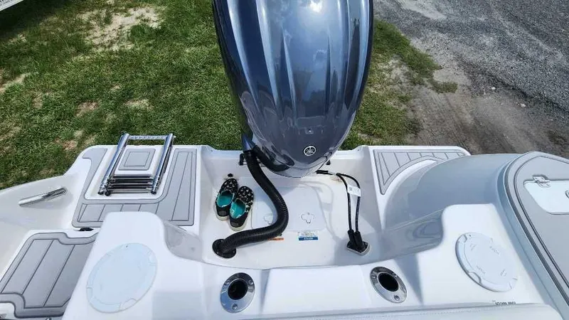 Slide: The Image of Sea Fox 248 Commander 2026 - 5