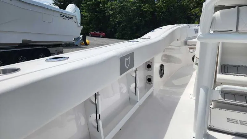 Slide: The Image of Sea Fox 248 Commander 2026 - 8