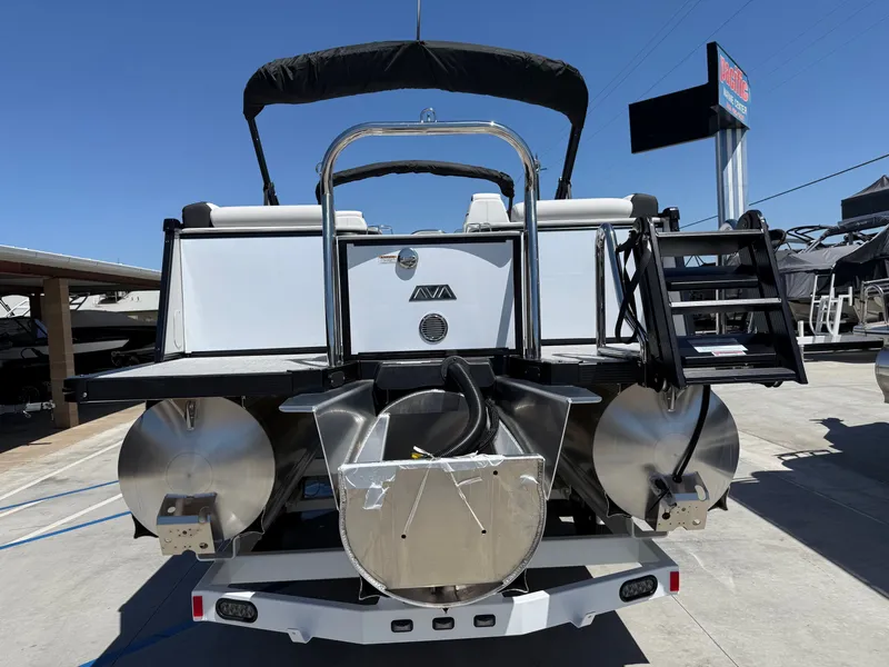 Slide: The Image of Rear view of 2026 Avalon 25' Catalina Platinum Quad Lounge boat. - 4