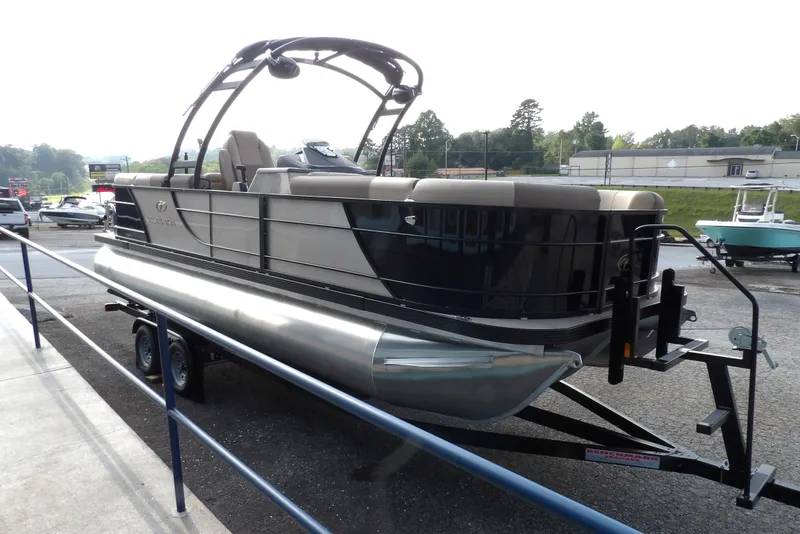 Slide: The Image of Veranda Relax 22 RC Tower 2026 - 10