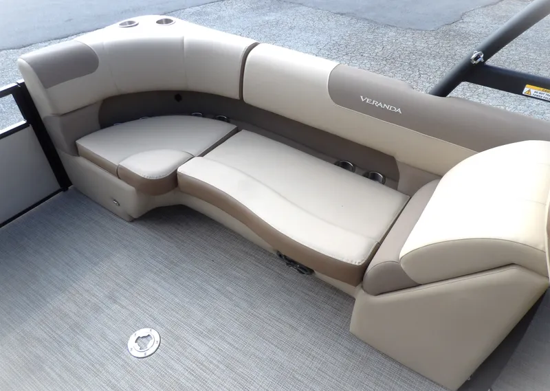 Slide: The Image of Veranda Relax 22 RC Tower 2026 - 14