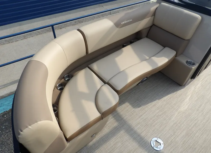 Slide: The Image of Veranda Relax 22 RC Tower 2026 - 3