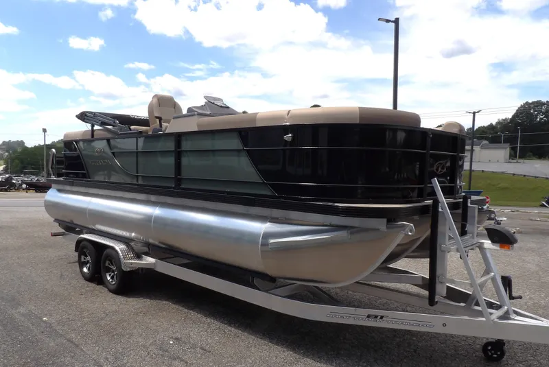 Slide: The Image of Veranda VR22RC 2026 - 11