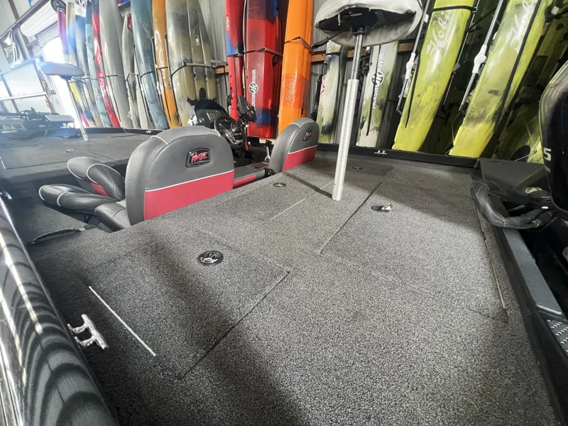 Slide: The Image of Ranger RT188 2017 - 8