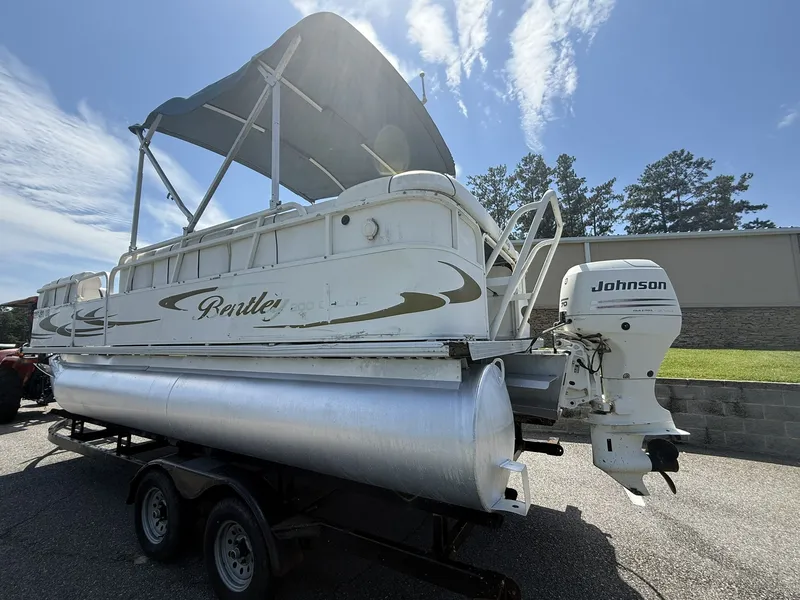 The Image of Bentley Pontoons Pontoon 200 Cruise 2007 - 1