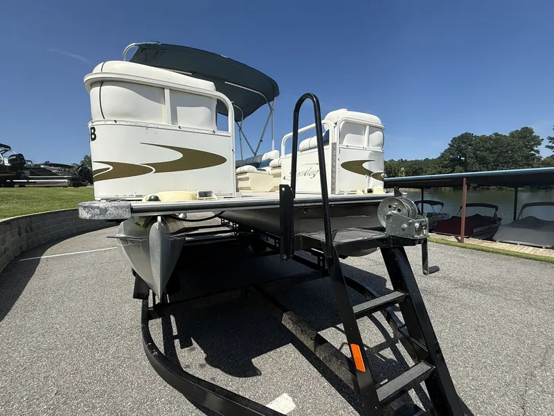 Slide: The Image of Bentley Pontoons Pontoon 200 Cruise 2007 - 10