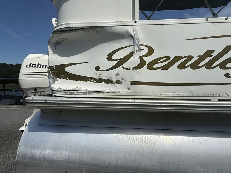 Slide: The Image of Bentley Pontoons Pontoon 200 Cruise 2007 - 12