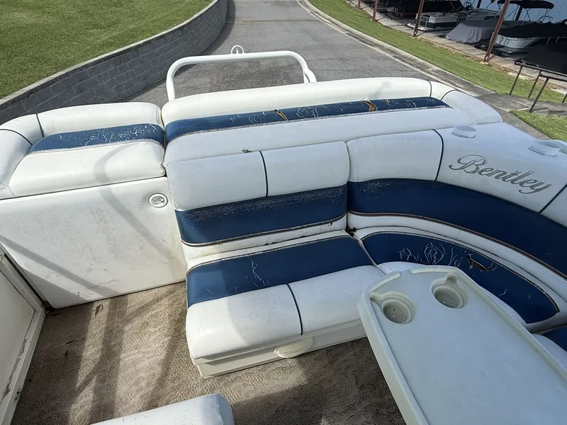 Slide: The Image of Bentley Pontoons Pontoon 200 Cruise 2007 - 6