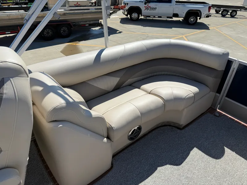 Slide: The Image of Crest Carribean SL 2013 - 13