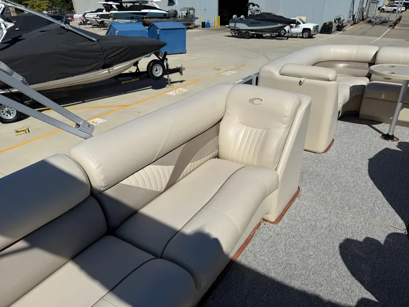 Slide: The Image of Crest Carribean SL 2013 - 16