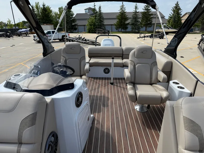 Slide: The Image of Crest Caribbean Platinum 2020 - 18