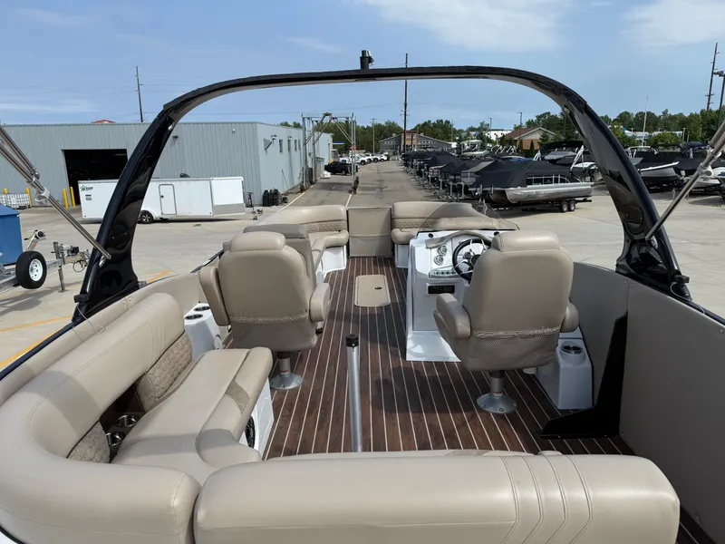 Slide: The Image of Crest Caribbean Platinum 2020 - 8