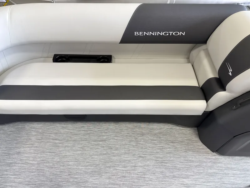 Slide: The Image of Bennington 20SL-Snap 2026 - 7
