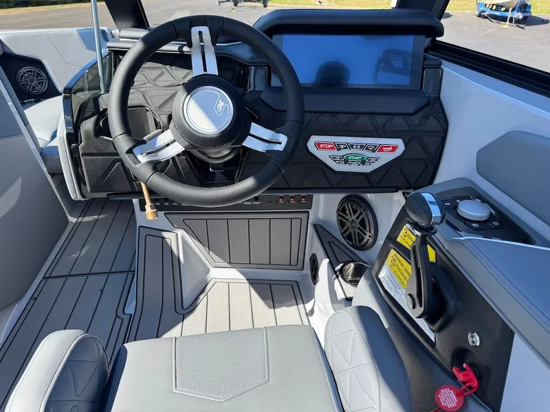 Slide: The Image of Nautique Super Air Nautique GS22 2026 - 11