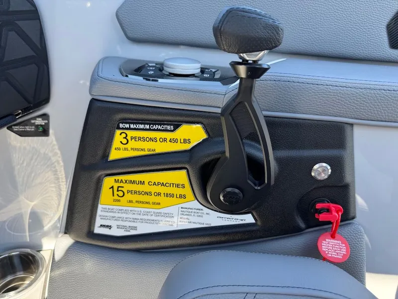 Slide: The Image of Nautique Super Air Nautique GS22 2026 - 12